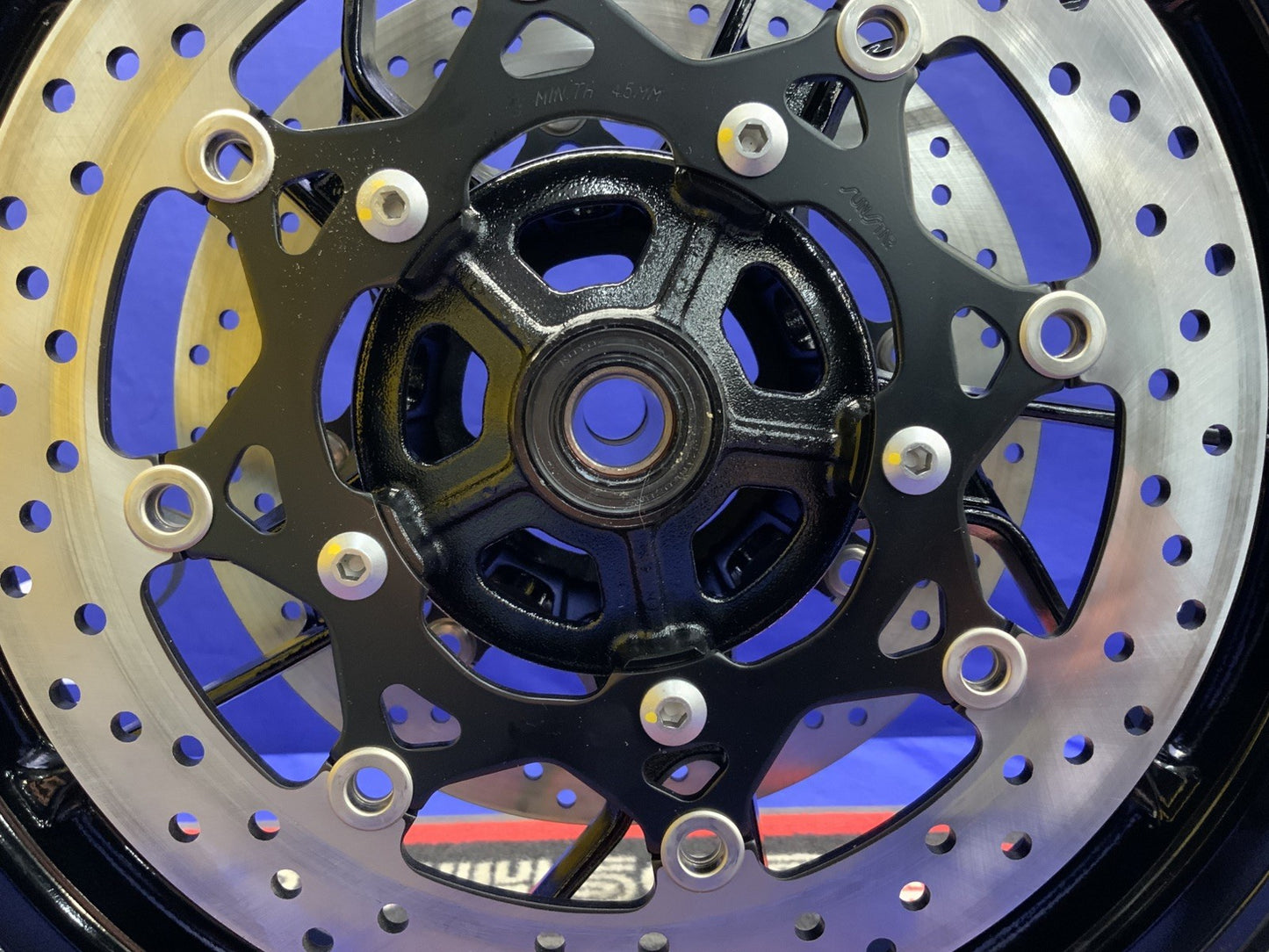 Suzuki Front Wheel W/ Rotors(Gloss Black) GSX-8R 2024-2026 OEM 54111-25L00-019-1