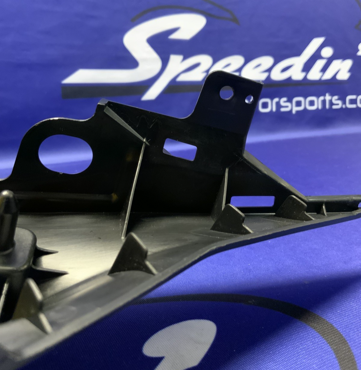 Yamaha Right Tail Inner Fairing YZF-R7 2022-2025 OEM BEB-21741-00-00