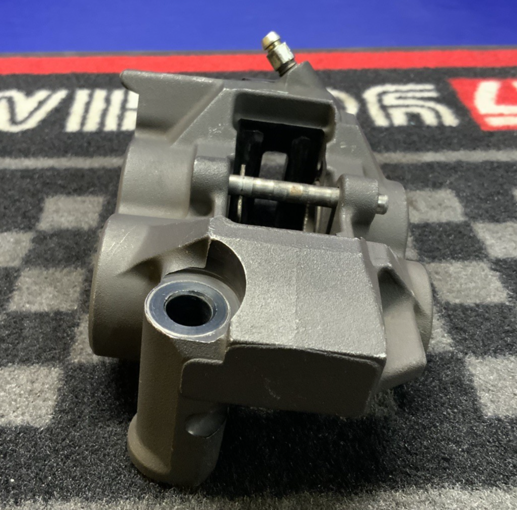 Yamaha Front brake Caliper Set YZF-R6 2006-2015 OEM 13S-2580T-00-00