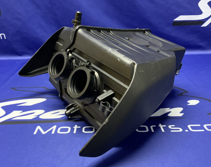 Yamaha Airbox YZF-R7 2022-2025, MT07 2021-2024 OEM 1WS-14401-00-00