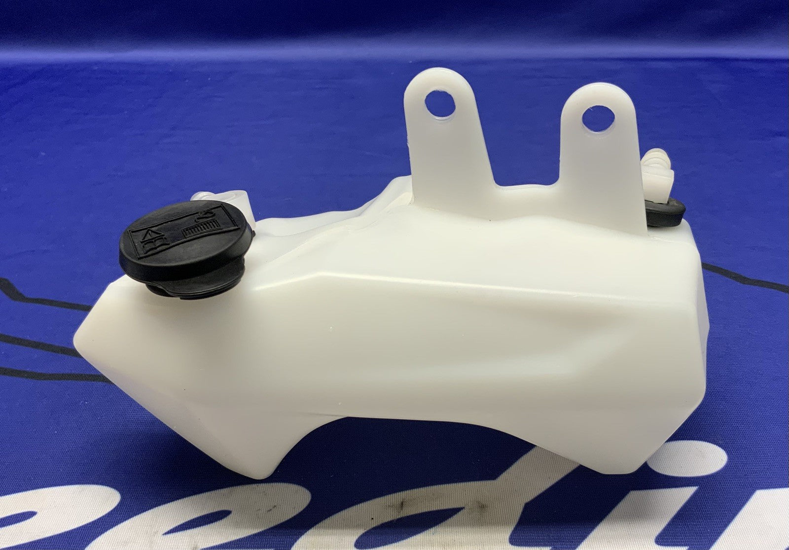 Triumph Coolant Reservoir Assembly Street Triple RS 2023-2026 OEM T2109765