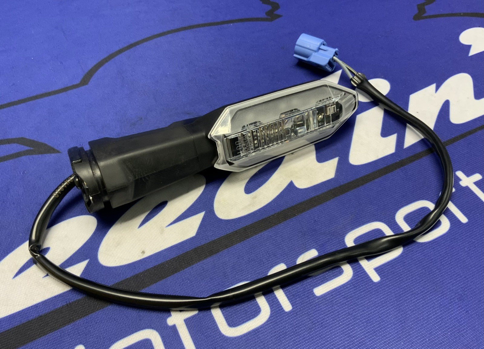 Kawasaki Right Rear Turn Signal ZX4R/RR 2023-2026 OEM 23037-0550-2