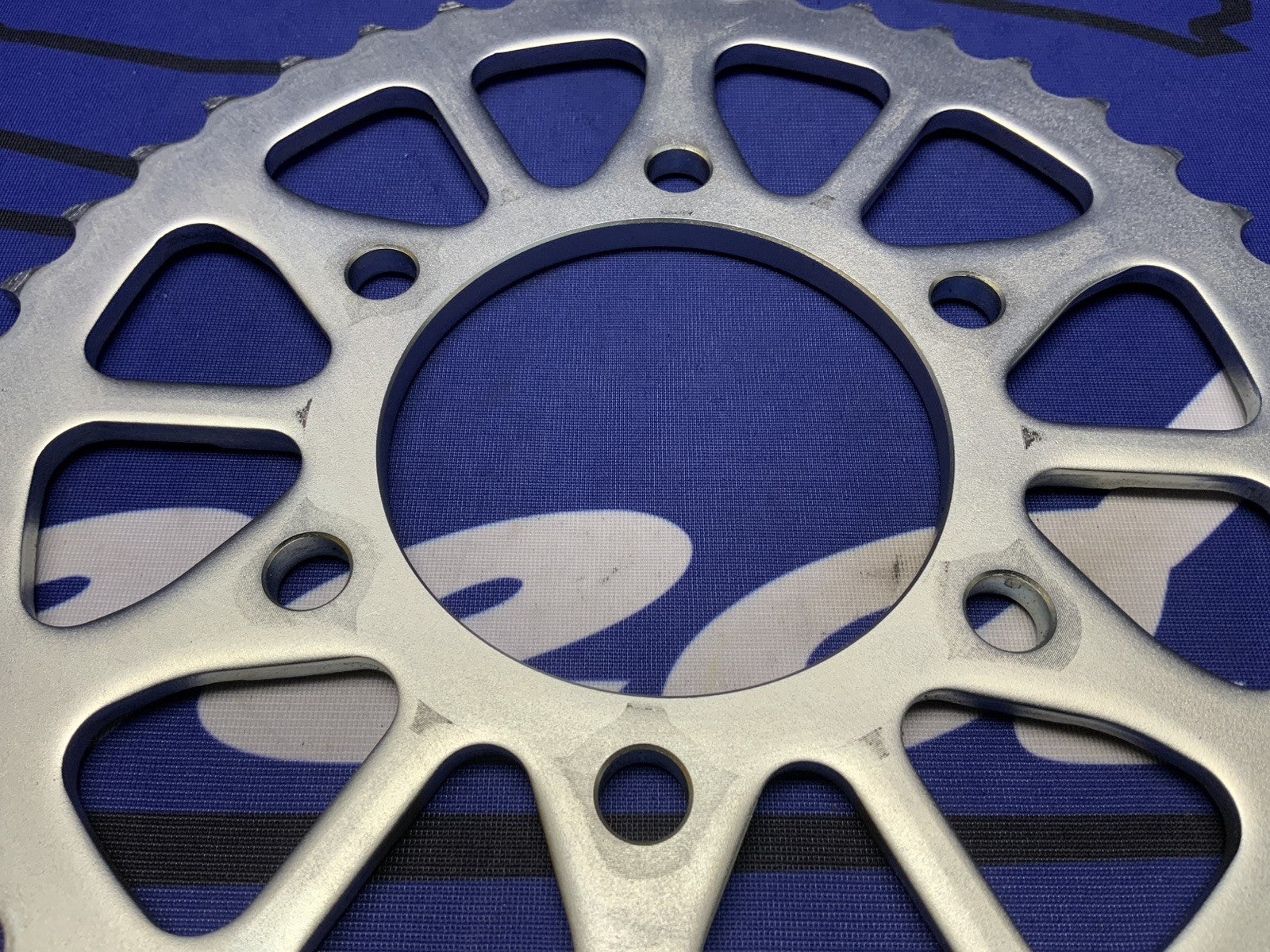 Kawasaki Rear Sprocket (41T) ZX-10R 2021-2025 OEM 42041-0095