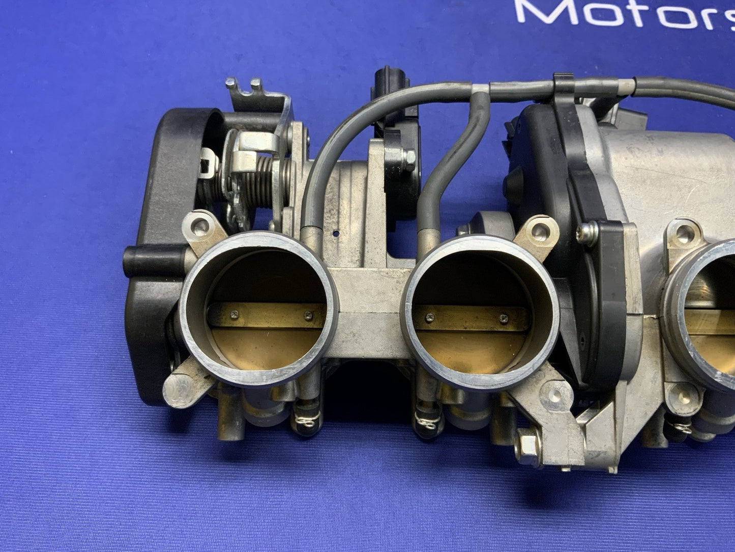 Yamaha Throttle Body Assembly YZF-R1 2012-2014 OEM 1KB-13750-01-00