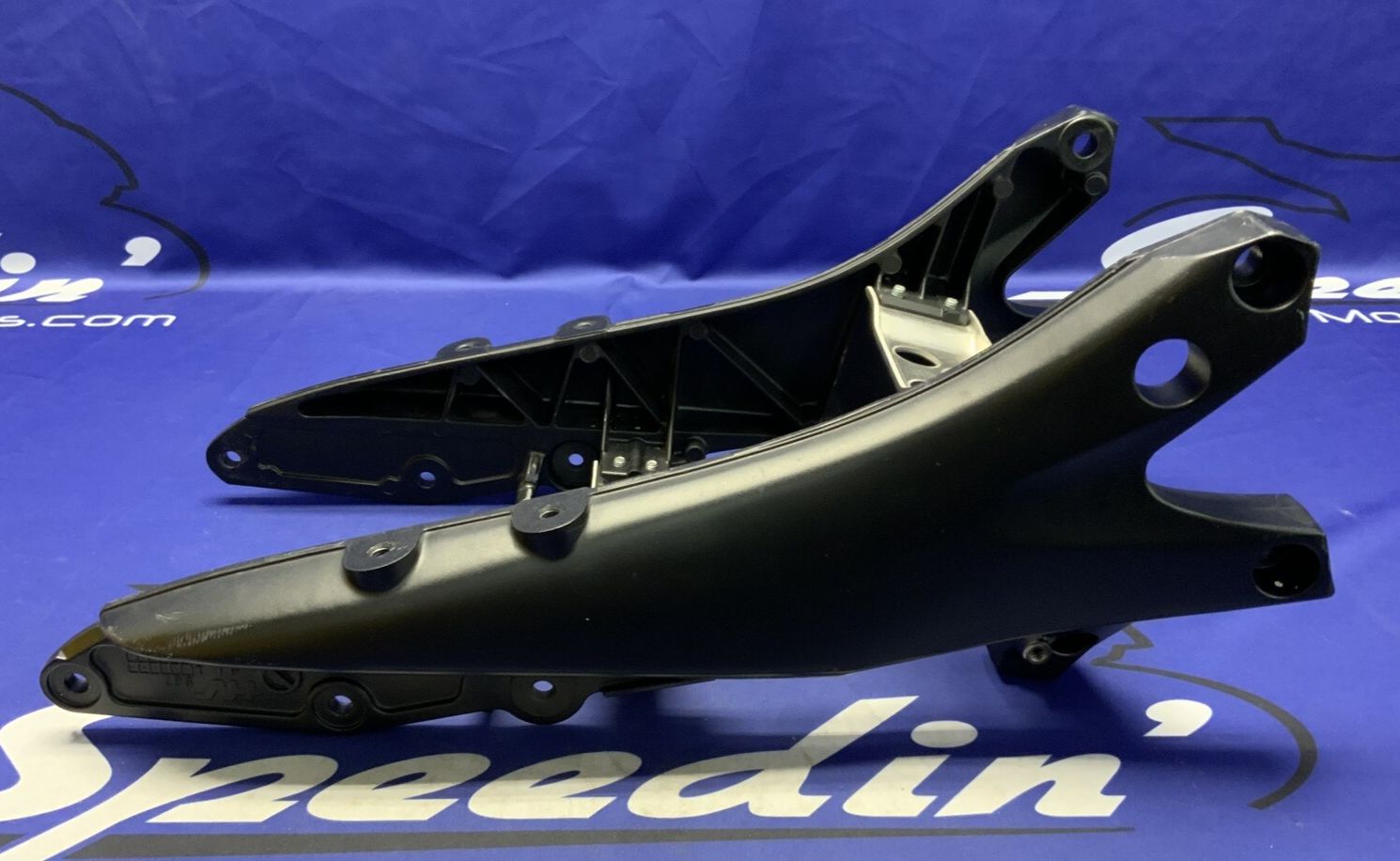 Suzuki Rear Subframe Assy GSXR 600 2006-2007 OEM 41211-01H00-YAP