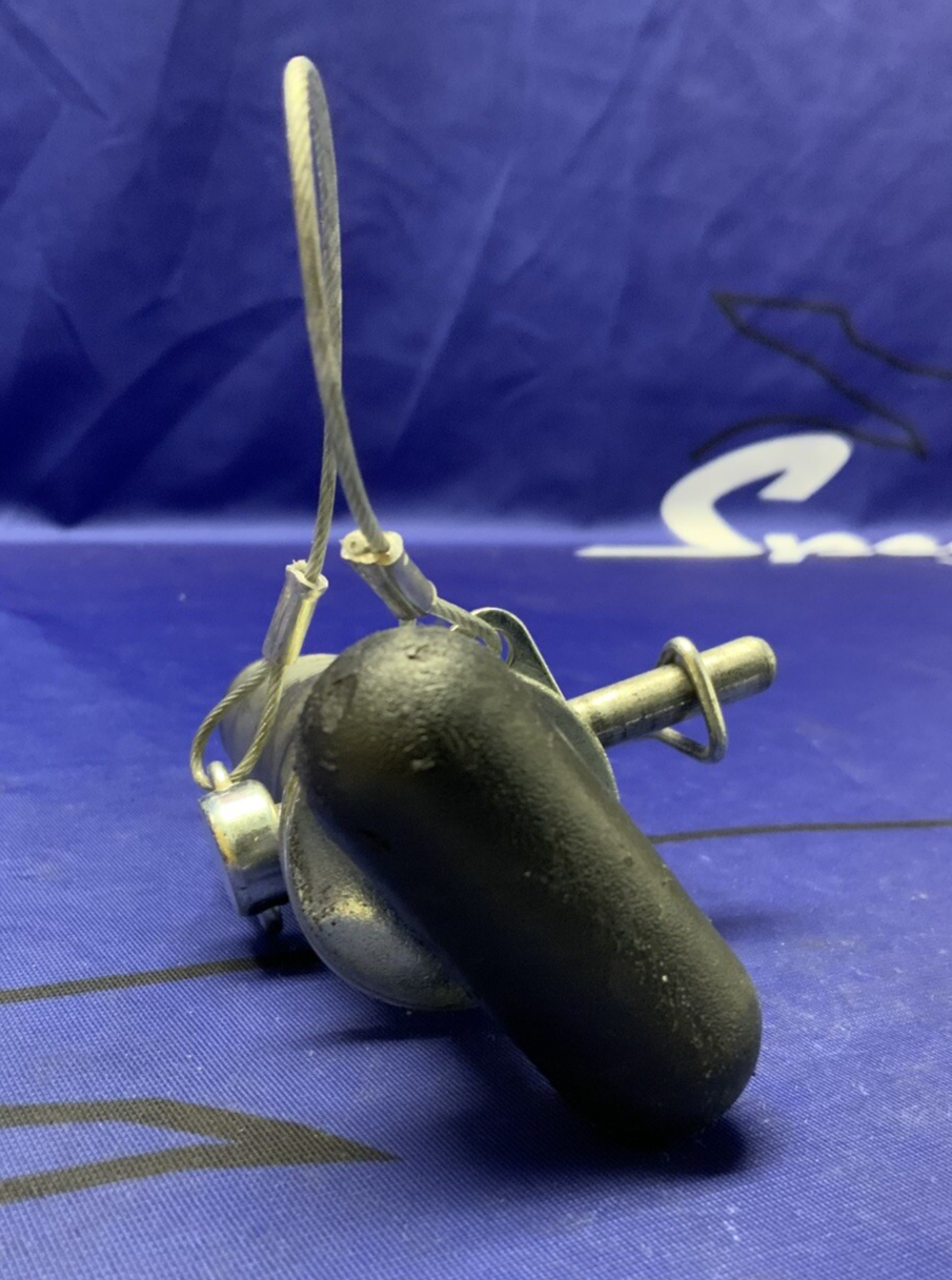 Pitbull Restraint Right Pin CNR M1000RR 2021-2023 F0075CN-000