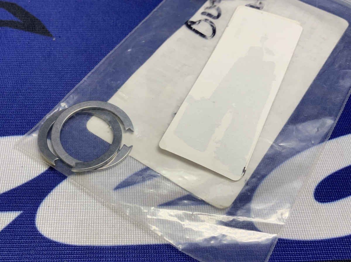 Kawasaki Snap Ring/ Circlip Ninja 900 1984-2010 OEM 92033-025