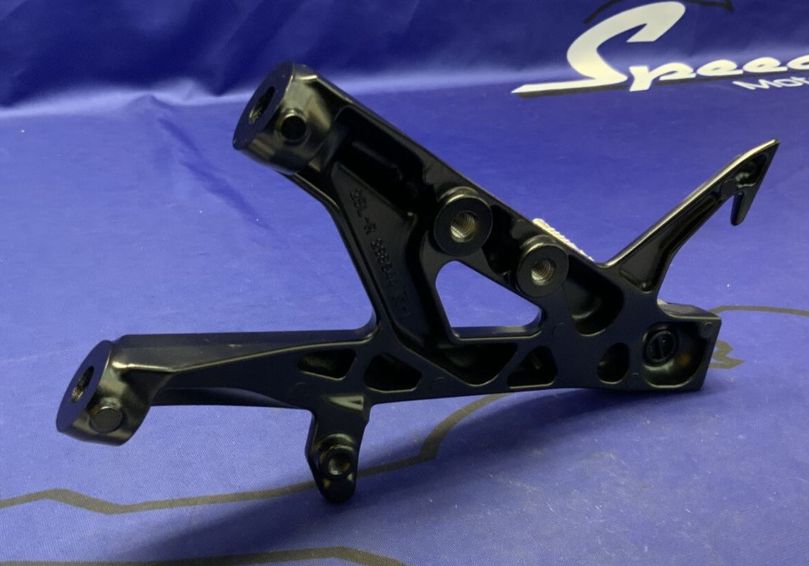 Suzuki Right Passenger Foot Rest GSX-8R/S 2023-2025 OEM 43811-25L00