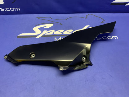 Yamaha Right Lower Fairing (Raven Black) YZF-R6 2017-2026 OEM BN6-28395-00-P1-3