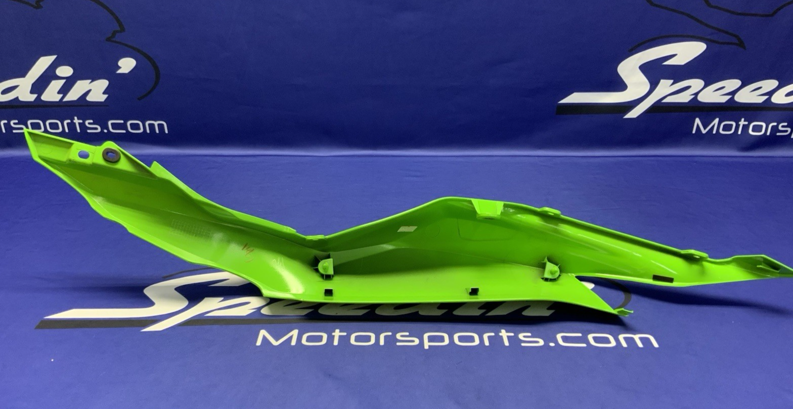 Kawasaki Right Tail Cover (Green) ZX-4R/RR 2023-2026 OEM 36041-0055-777