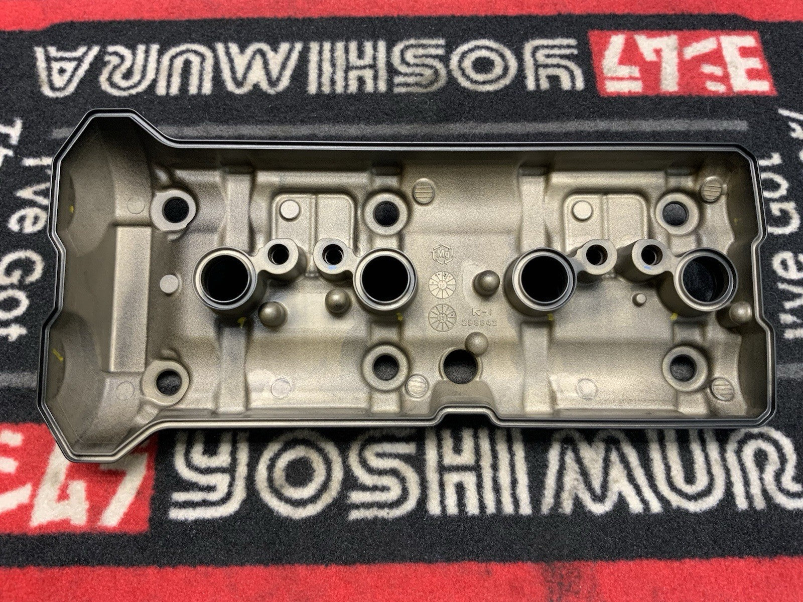 Suzuki Cylinder Head Cover GSX-R1000R 2020-2025 OEM 11171-17K00