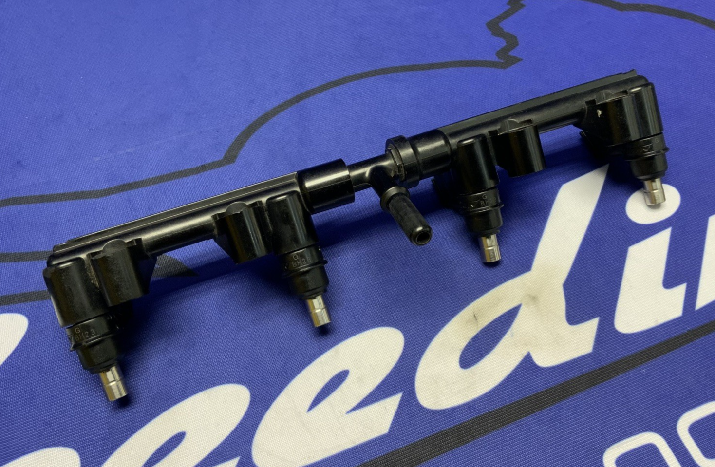 Kawasaki Top Feed Injector Assembly W/ Injectors ZX-6R 2009-2012 OEM 59071-0062