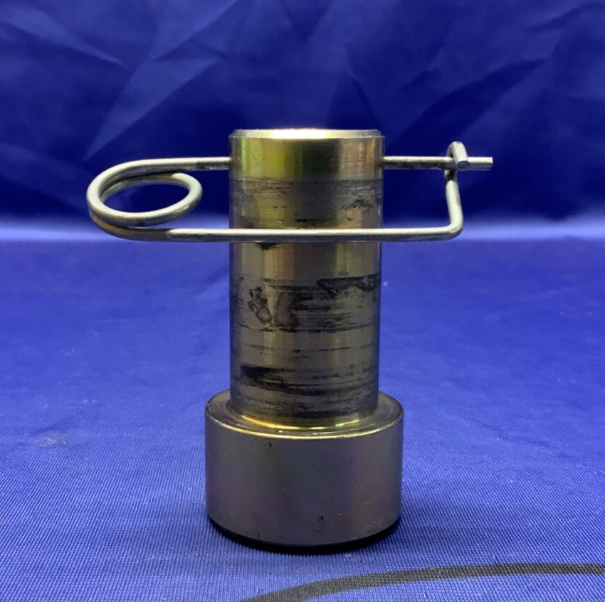 Pitbull Restraint Left Pin HWL YZF-R7 2022-2025 F0075HW-000