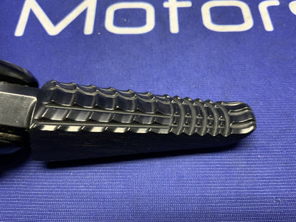Suzuki Right Passenger Footrest Assembly GSX-R1000 2017-2023 OEM 43600-17K00