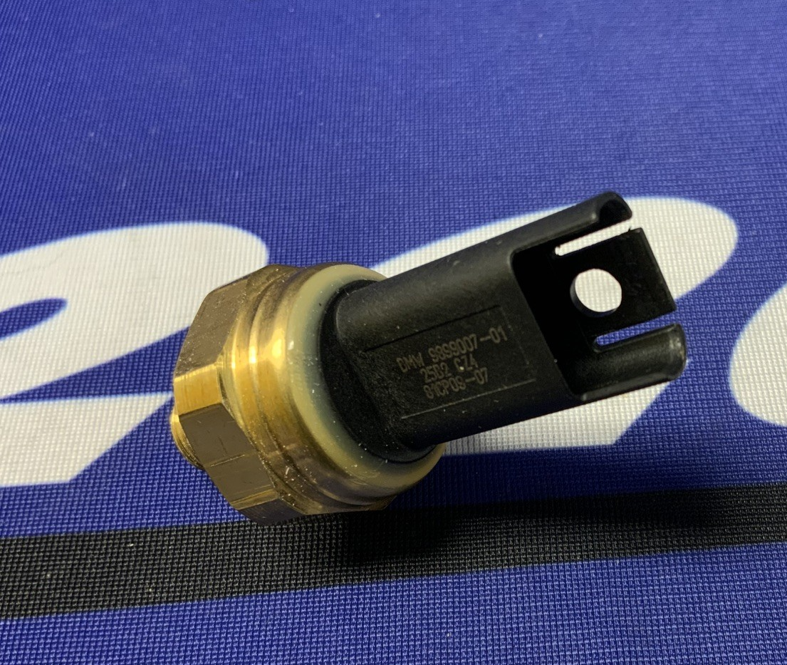 BMW Fuel Pressure Sensor E82 2008-2013 OEM 13539899007