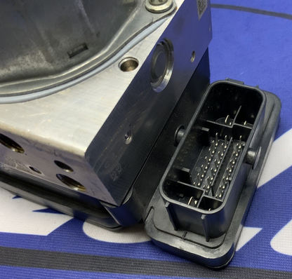 Yamaha ABS Pump Module Unit YZF-R1/S/M 2015-2019 OEM 2CR-85930-09-00