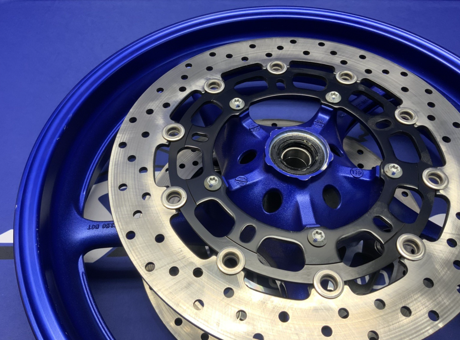 Yamaha Front Wheel Assembly (Blue) YZF-R6 2008-2016 OEM 5SL-25168-00-P3