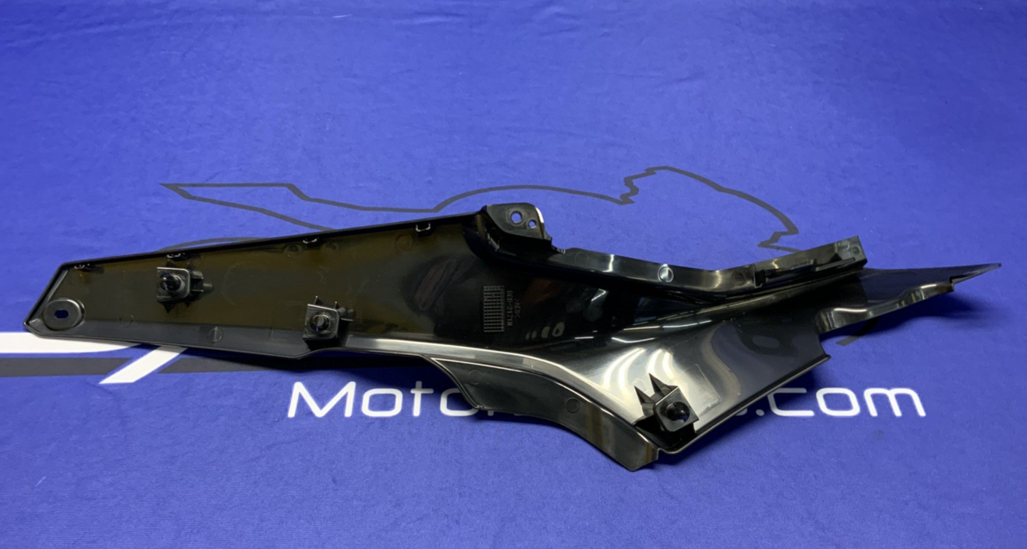 Yamaha Right Seat Filler Trim Yamaha YZF-R7 2022-2025 OEM BEB-2171M-00-00