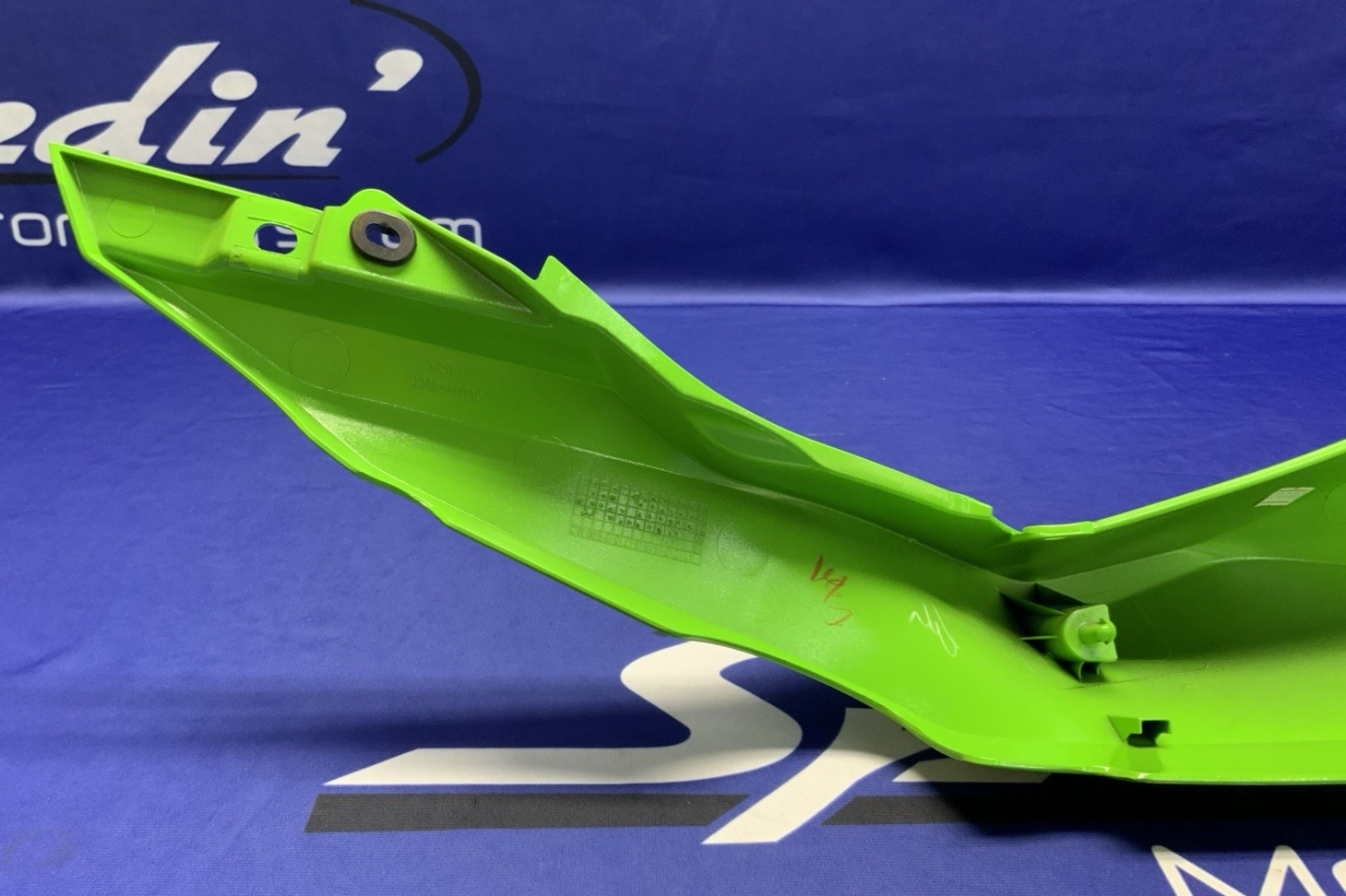 Kawasaki Right Tail Cover (Green) ZX-4R/RR 2023-2026 OEM 36041-0055-777