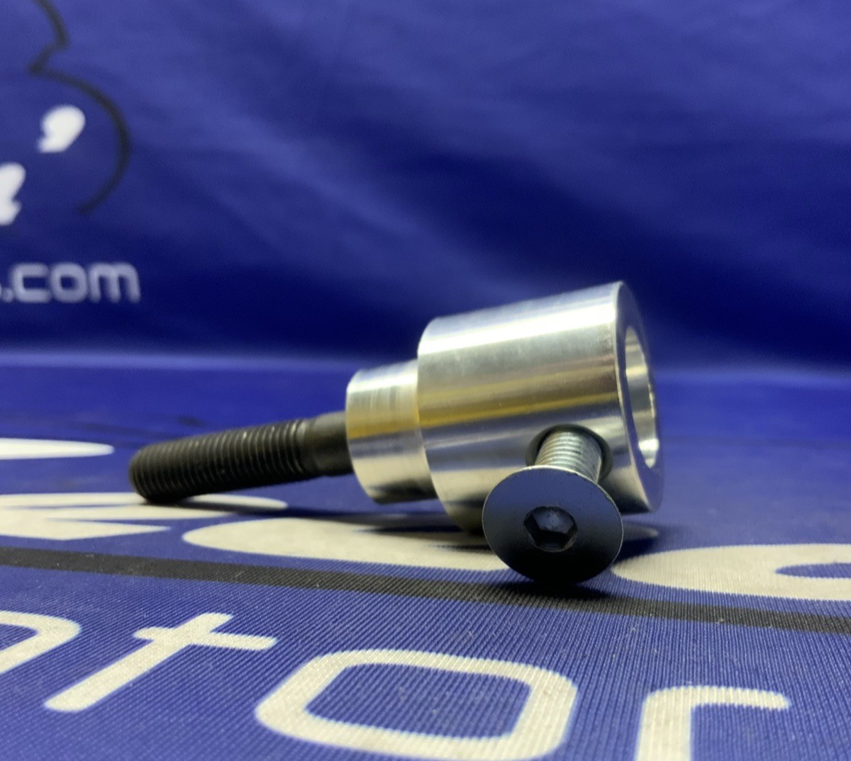 Woodcraft Frame Slider Kit W/ Pucks GSXR 1000 2009-2016 50-0250-15