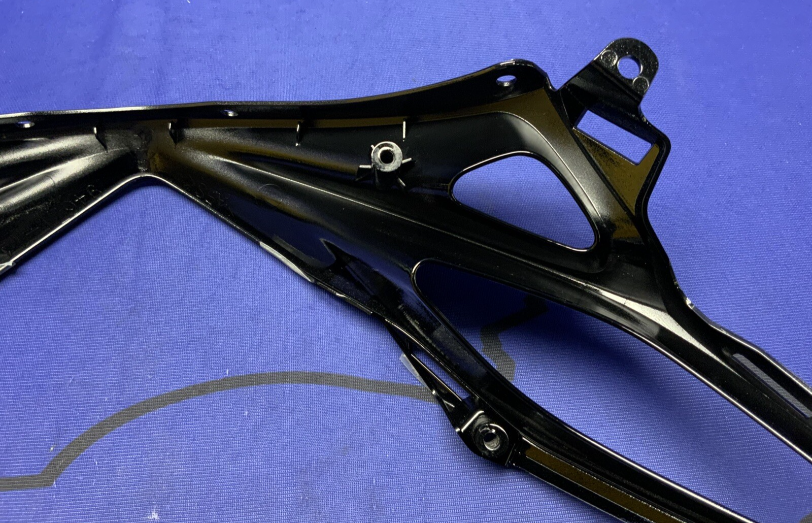 Suzuki Intake Cover (Black) GSXR 600/750 2011-2025 OEM 94671-14J10-YVB