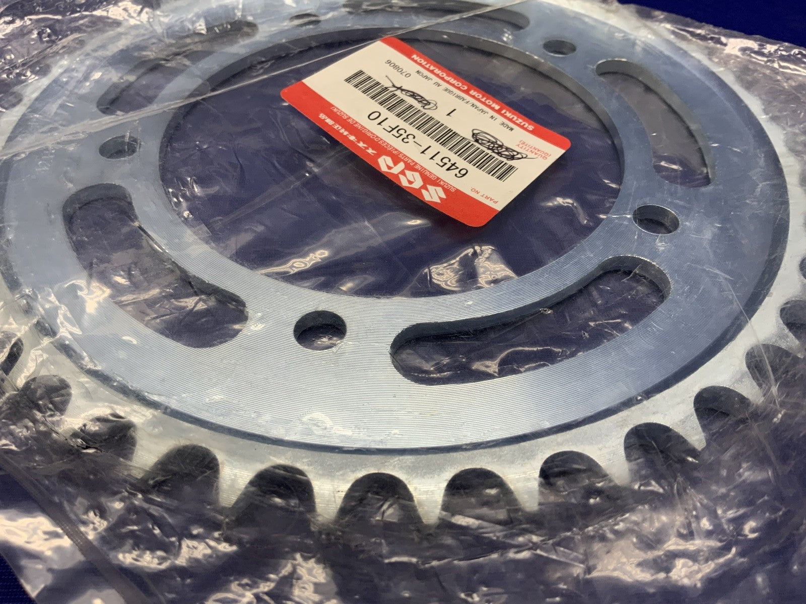 Suzuki Rear Sprocket GSX-R 750 2000-2003 525 42 Tooth OEM 64511-35F10