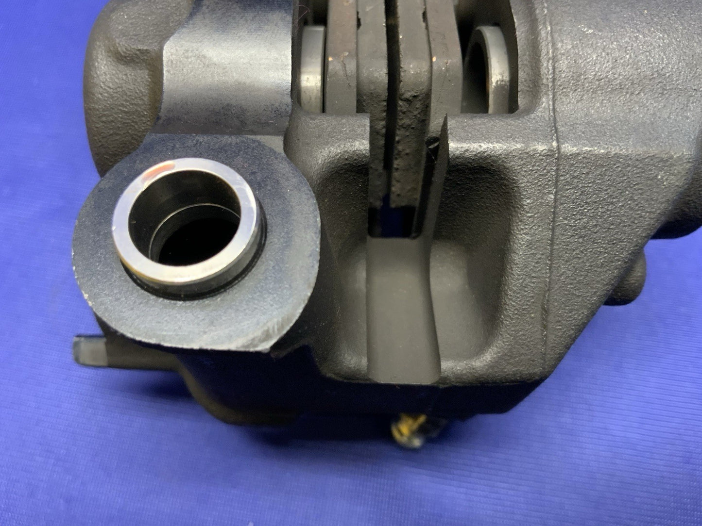 Yamaha Left Front Brake Caliper YZF-R1 2007-2014 OEM 4C8-2580T-10-00