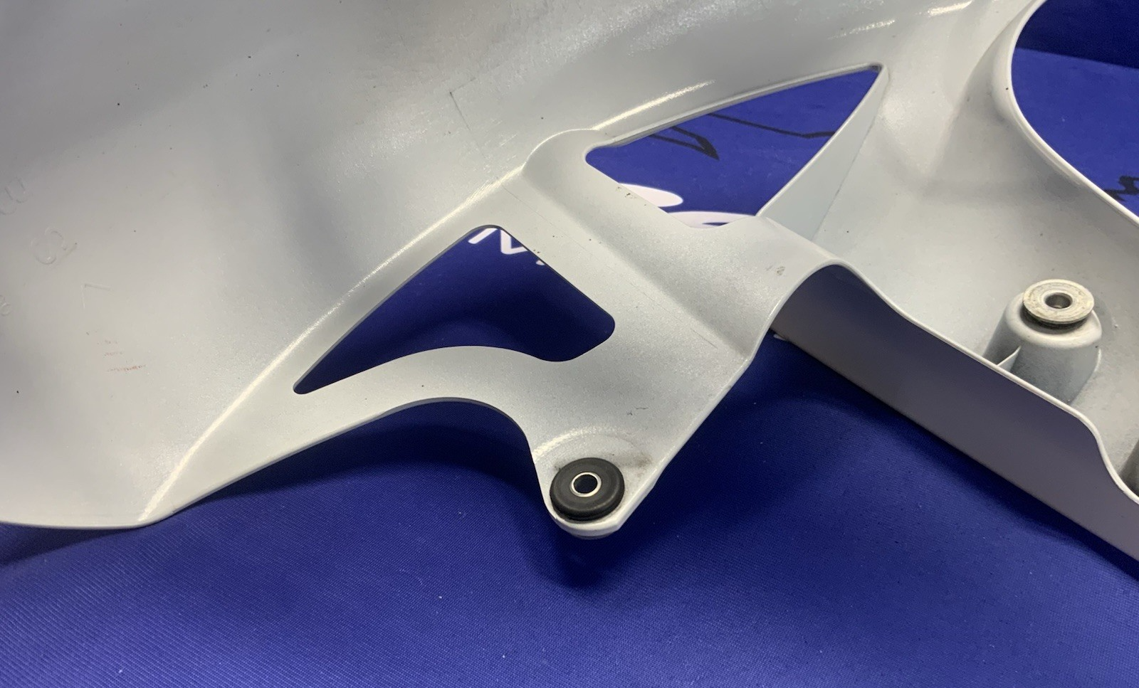Yamaha Front Fender (Pearl White) R1 2012-2014 OEM 14B-21511-00-P2