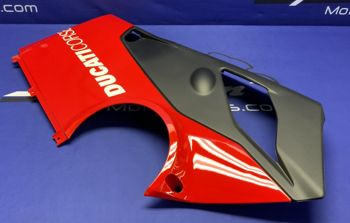 Ducati Lower Fairing Kit (Akrapovic Exhaust) Panigale V4 18-21 OEM 97180653AB-1