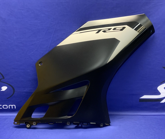 Yamaha Right Fairing (Black) YZF-R9 2025 OEM BKN-Y283V-10-P1