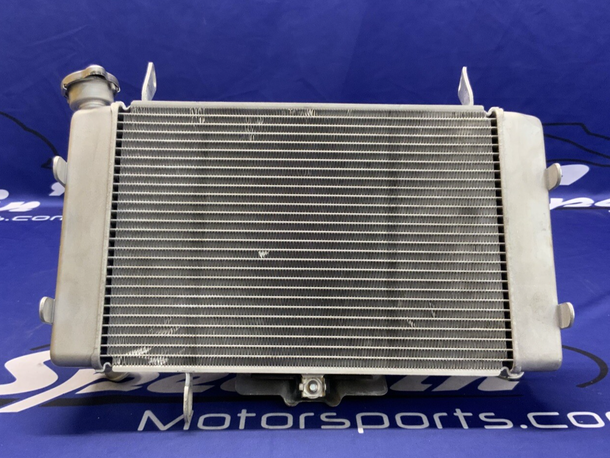 Suzuki Radiator Assembly (Gray) W/ Fan GSX-8R/S 2024-2025 OEM 17700-25L10