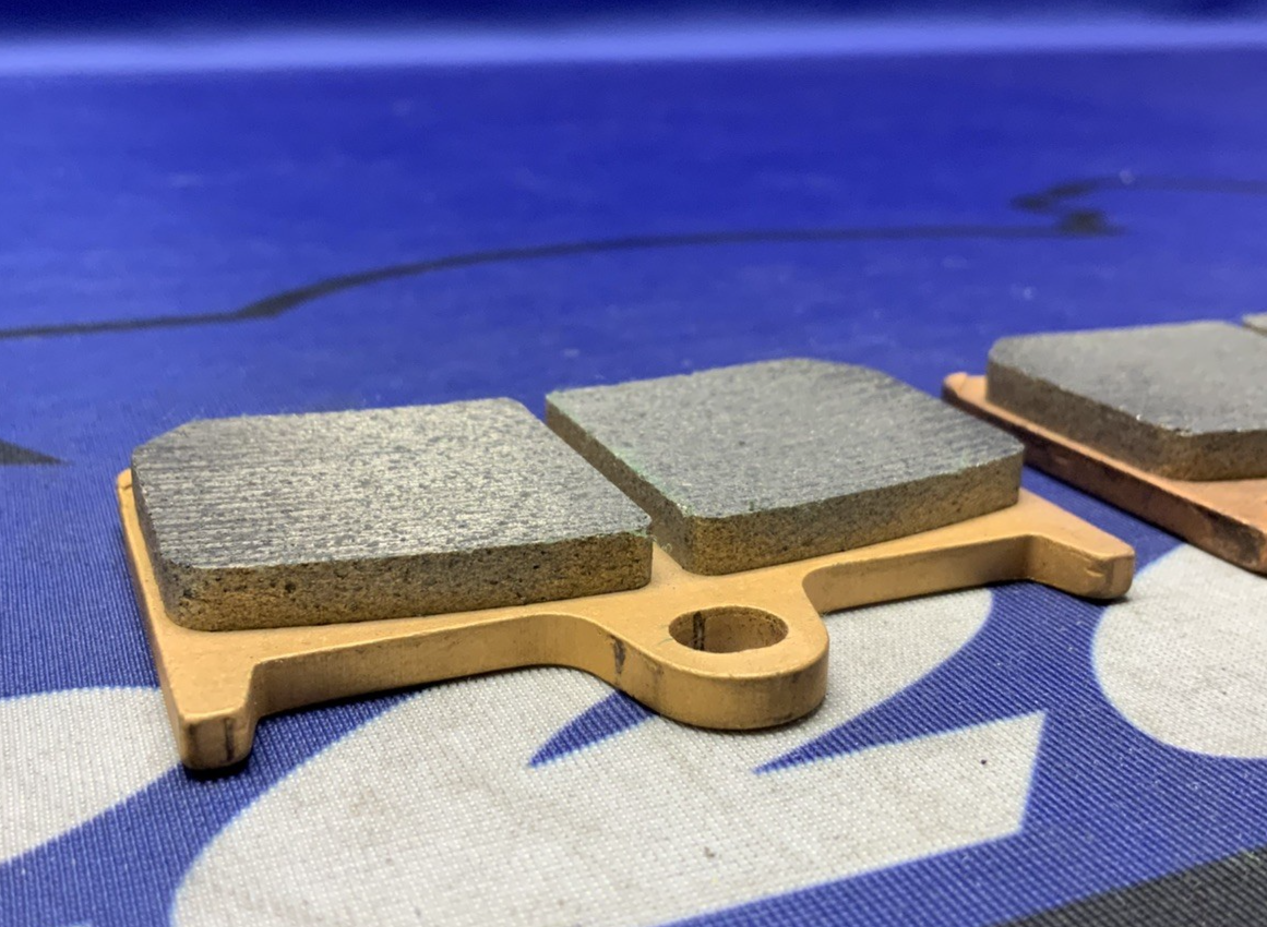 Yamaha Front Brake Pad Set YZF-R6 2006-2020, MT-10 18-25 OEM 2C0-25805-00-00-1