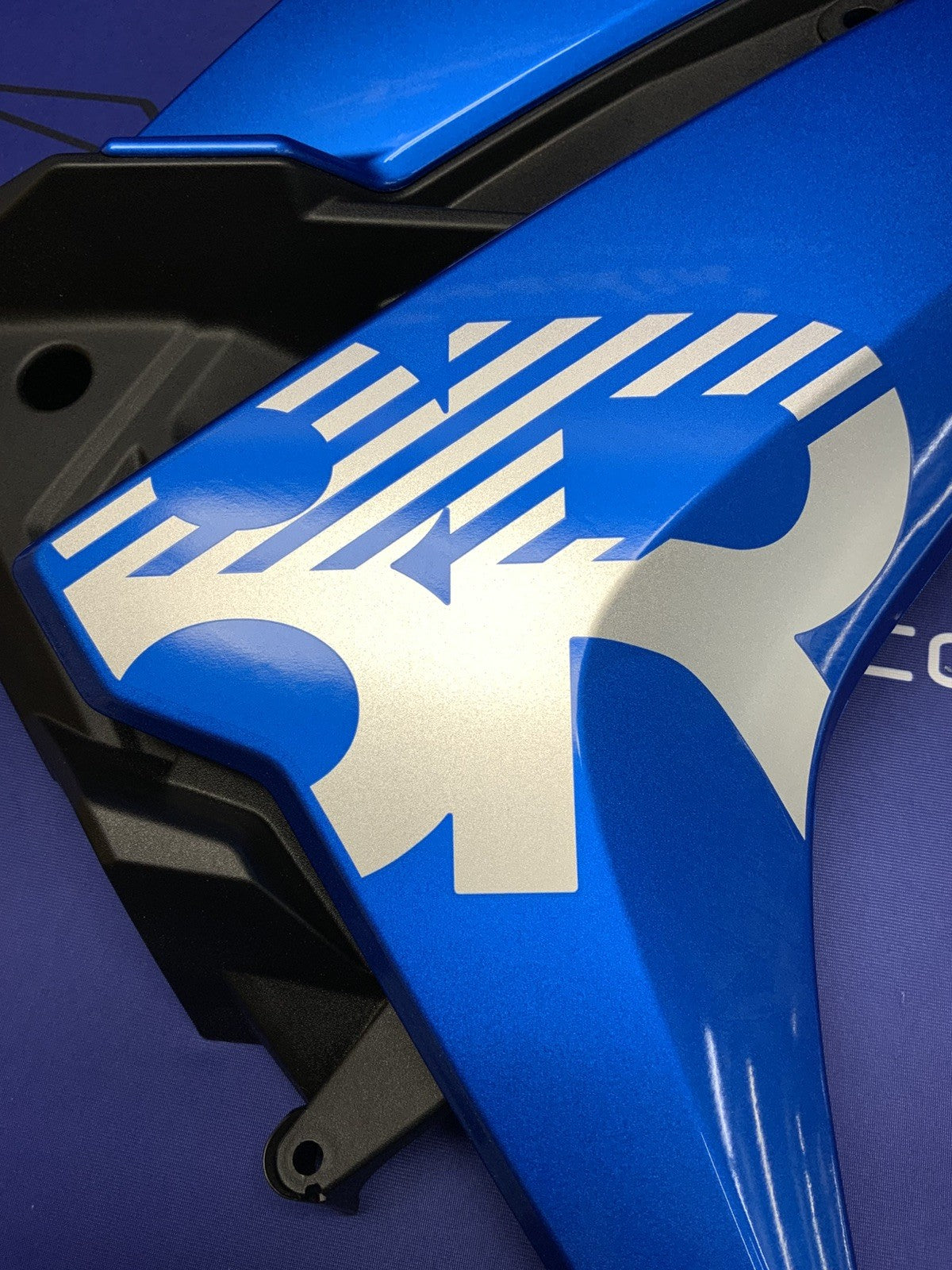 Suzuki Right Upper Fairing(Metallic Triton Blue) GSX-8R 2026 OEM 94470-25L10-YSF