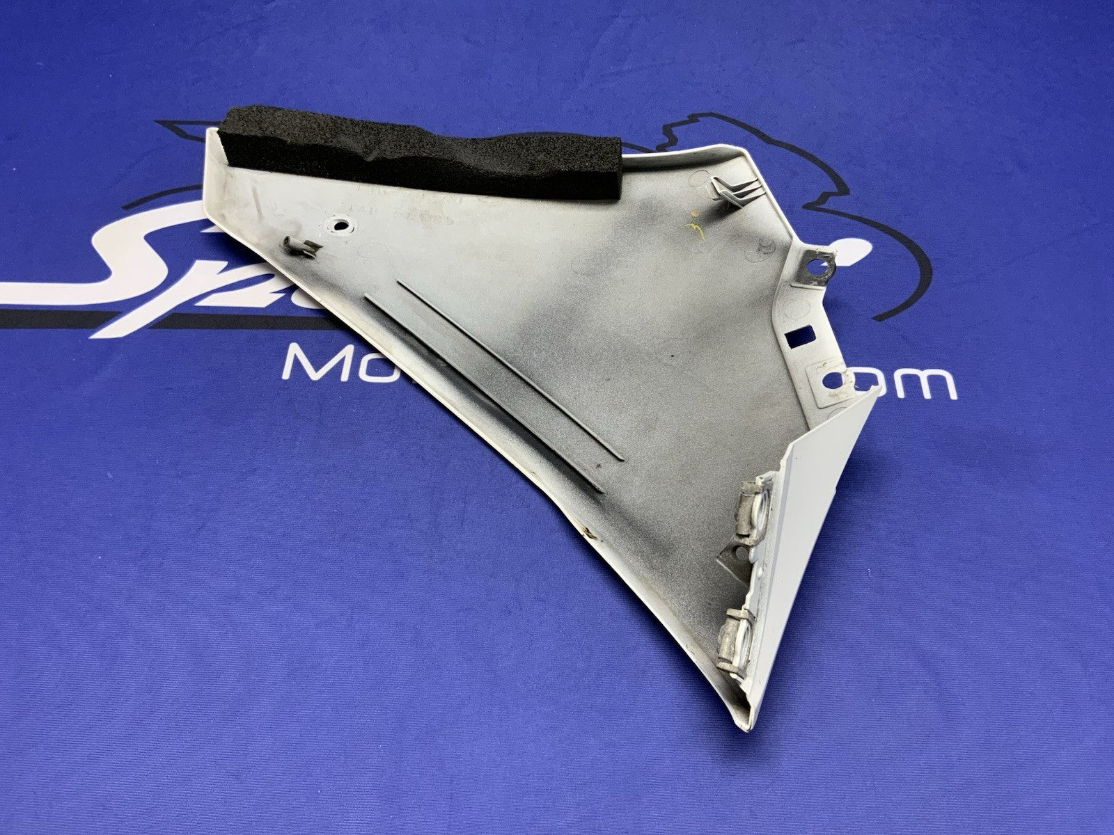 Yamaha Left Lower Fairing (White) YZF-R1 2009-2013 OEM 14B-28385-00