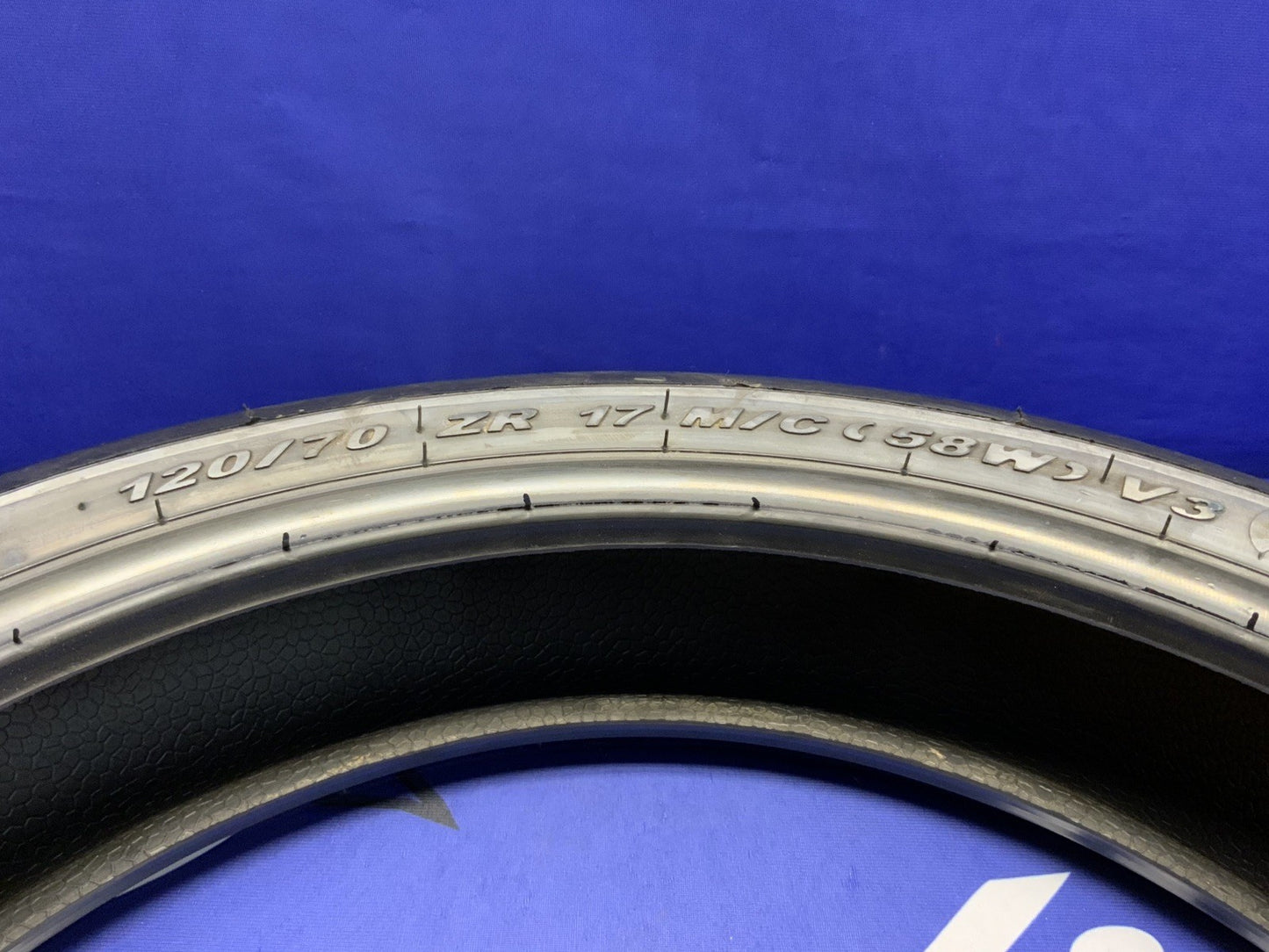 Pirelli DIA SC V3 120/70ZR17 Front & 180/55ZR17 Rear