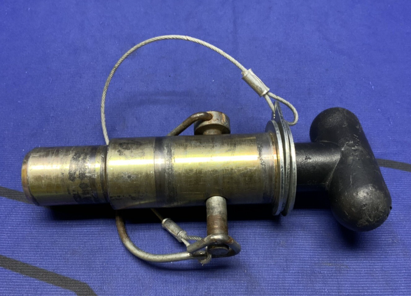 Pitbull Restraint Left Pin HBL FZ1 2006-2014, FZ8 2011-2013 F0075HB-000