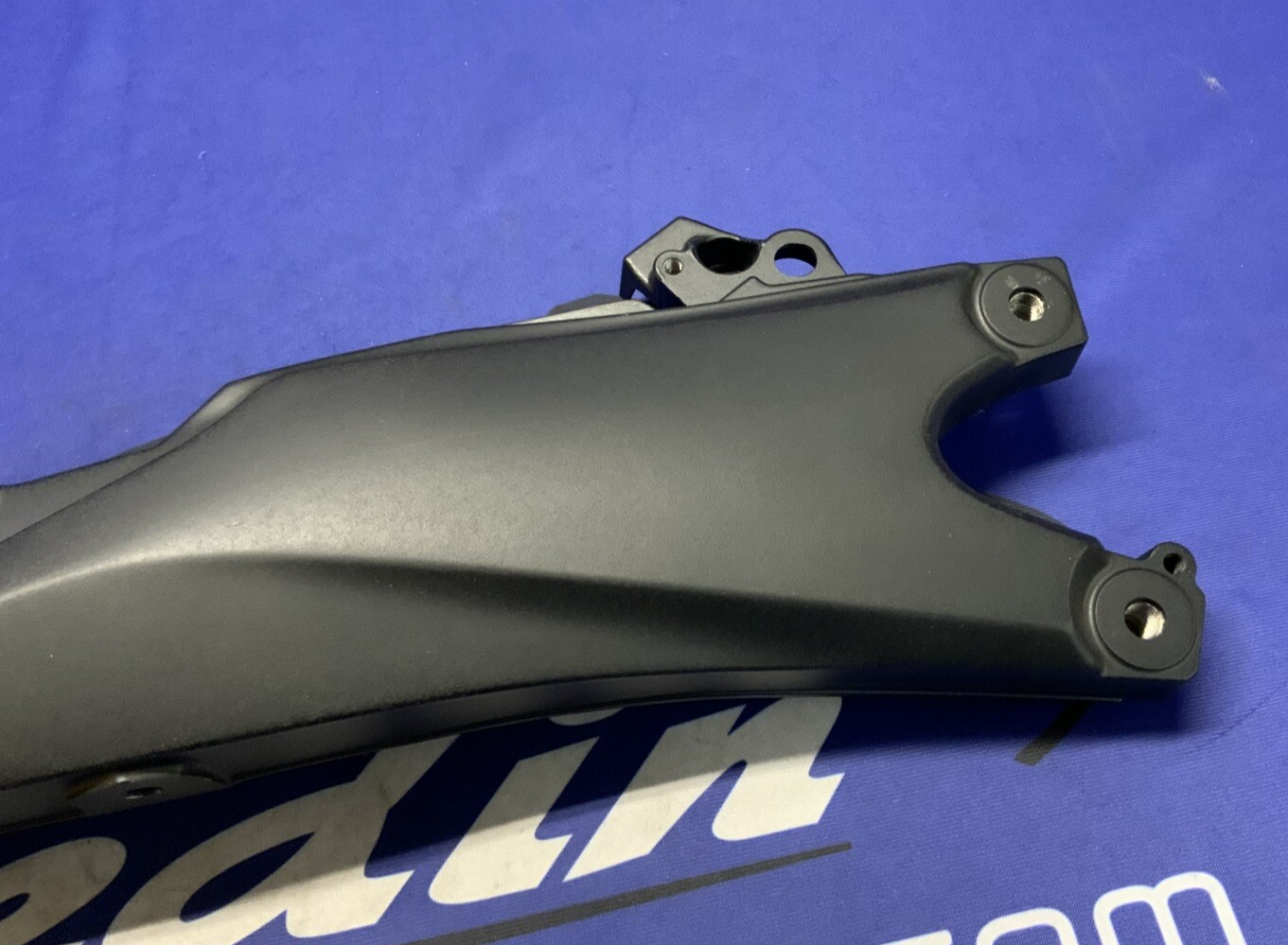 Suzuki Right Subframe Rail (Race) GSXR 600/750 2011-2025 OEM 41211-14J00-YUG