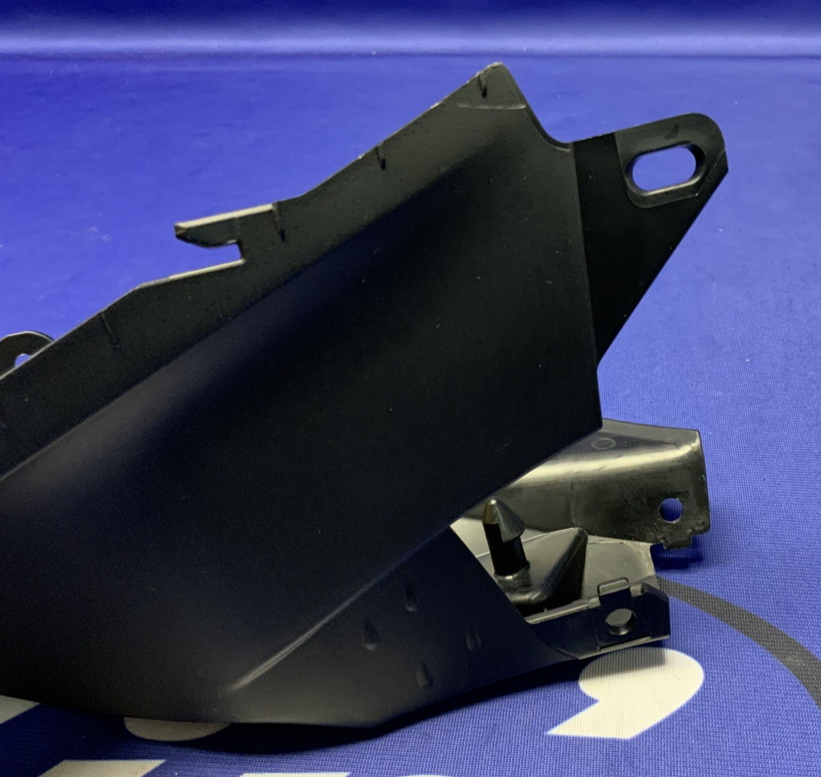 Yamaha Right Tail Inner Fairing YZF-R7 2022-2025 OEM BEB-21741-00-00