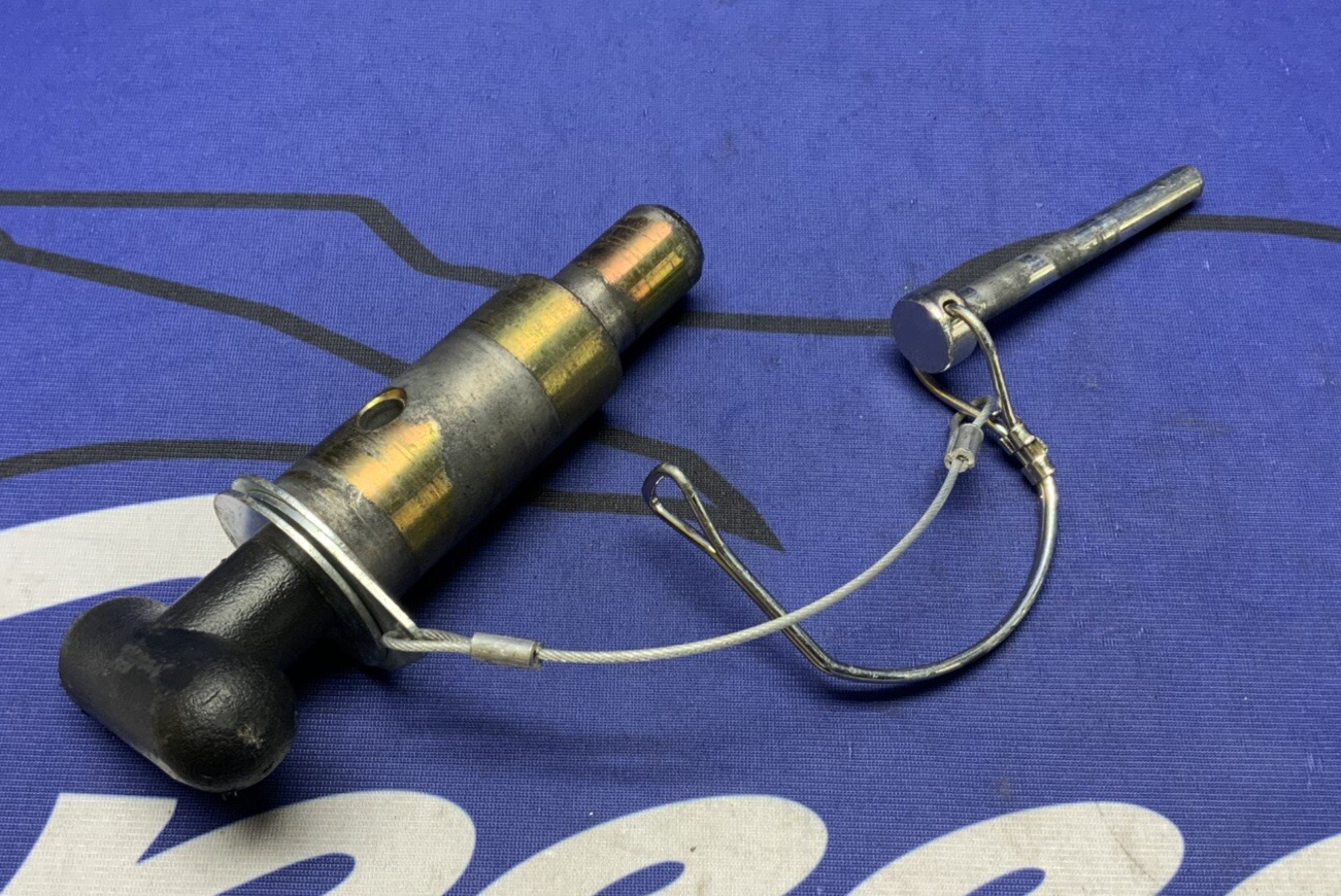 Pitbull Restraint Right Pin ER ZX-R6 2005-2014 F0075E-000