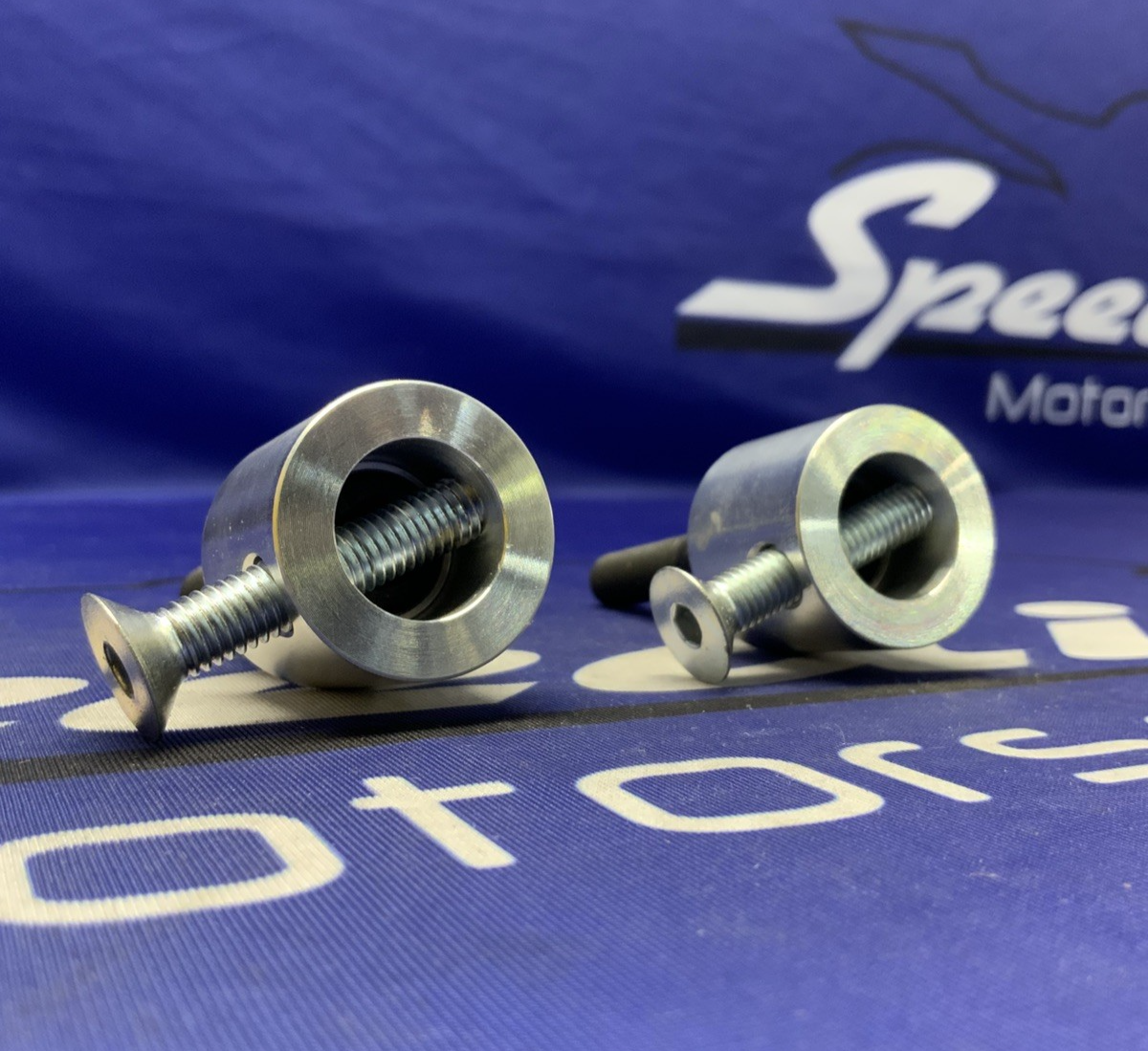 Woodcraft Frame Slider Kit W/ Pucks GSXR 1000 2009-2016 50-0250-15