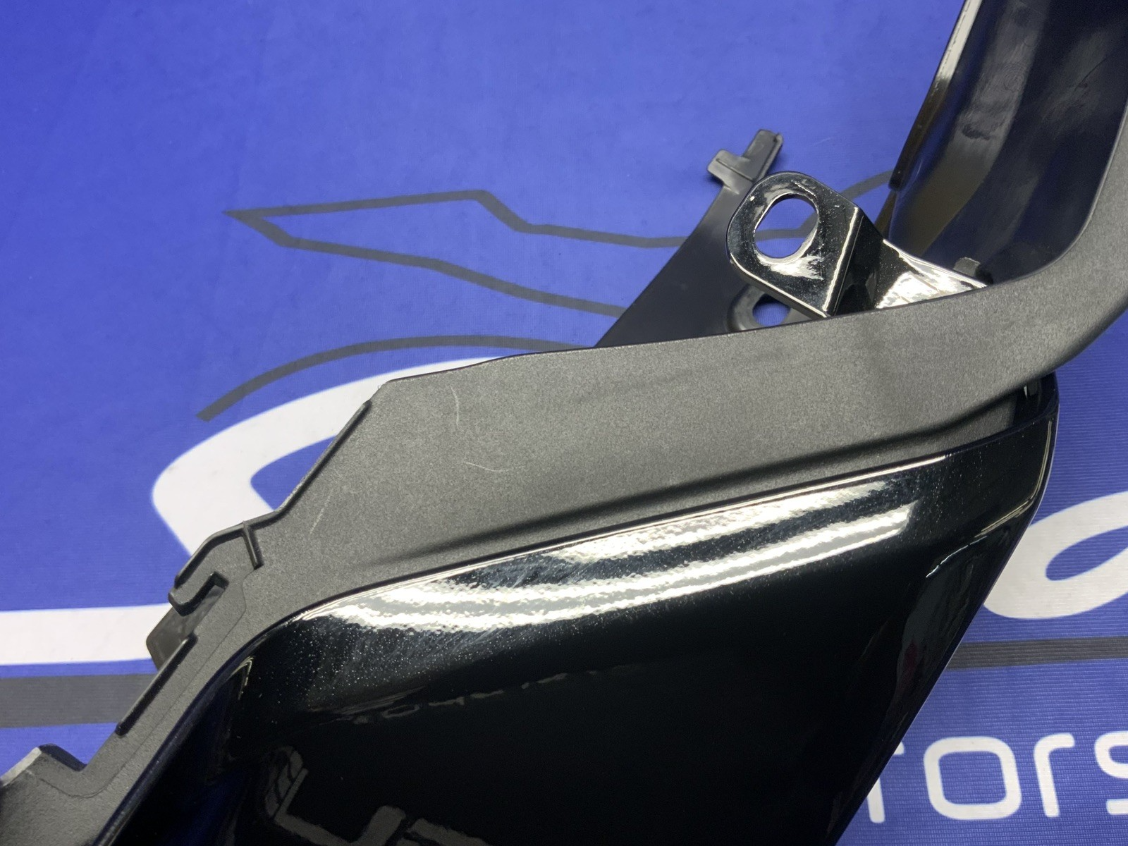 Yamaha Right Tail Fairing (Black) YZF-R9 2025 OEM BKN-21721-00-P3