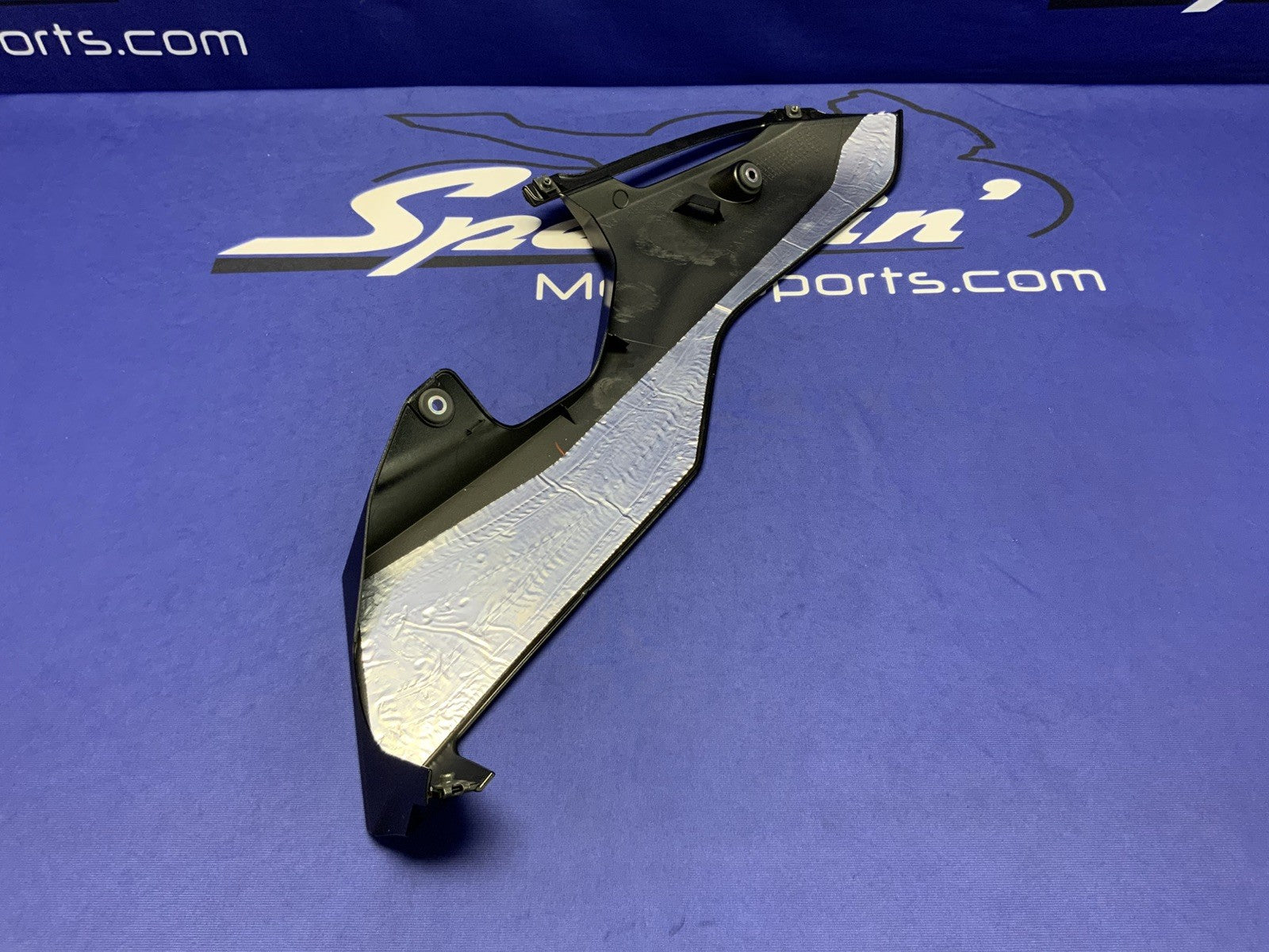 Yamaha Left Lower Fairing (Raven Black) YZF-R6 2017-2026 OEM BN6-28385-00-P1-3