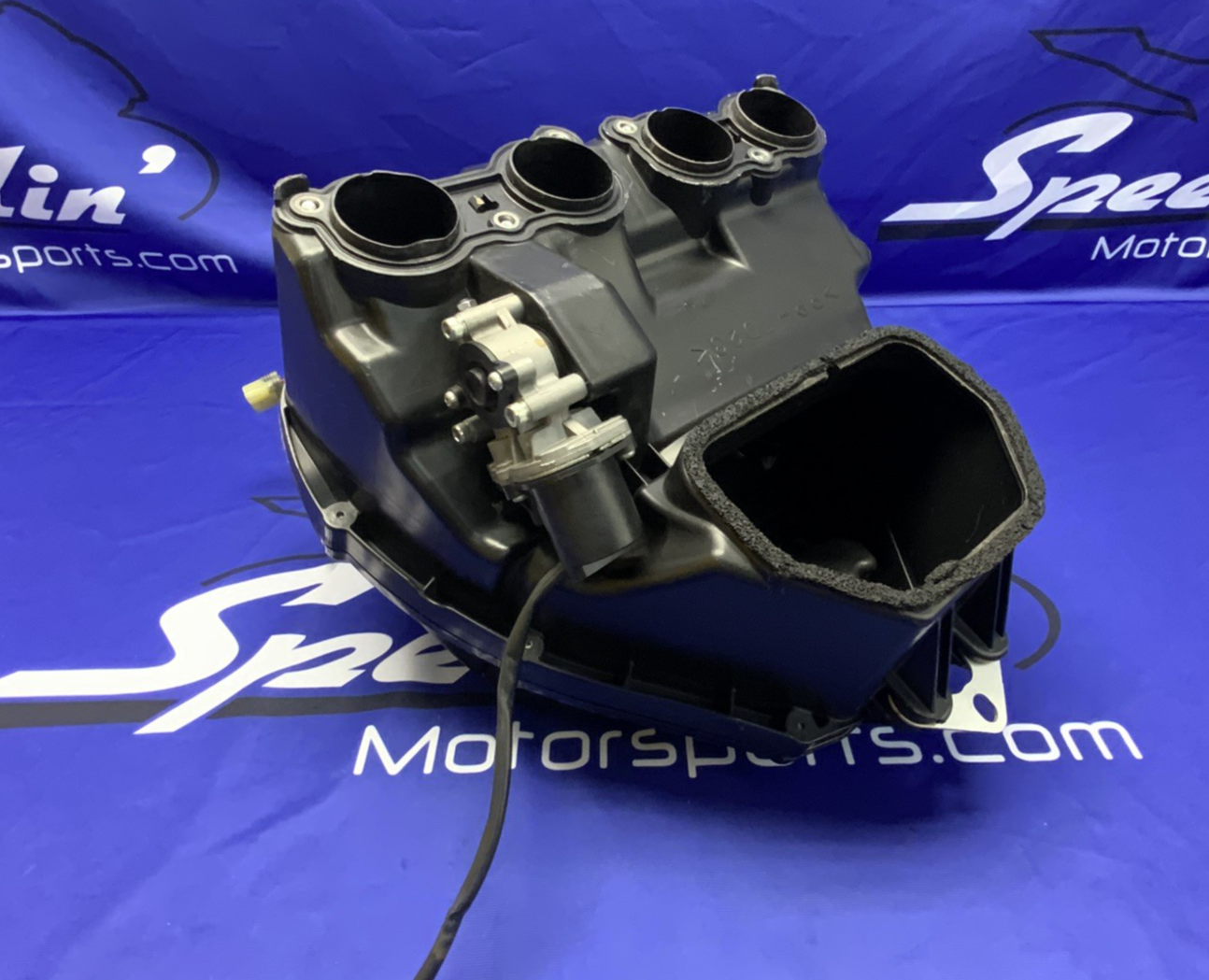 Yamaha Airbox Assembly W/ Secondary injectors YZF-R1 2009-2014 14B-14411-01-00