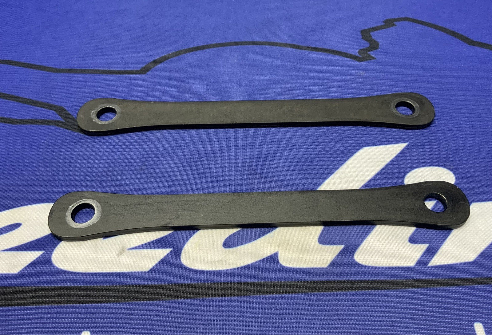 Triumph Rear Suspension Link Set Street Triple RS 765 2023-2026 OEM T2057973