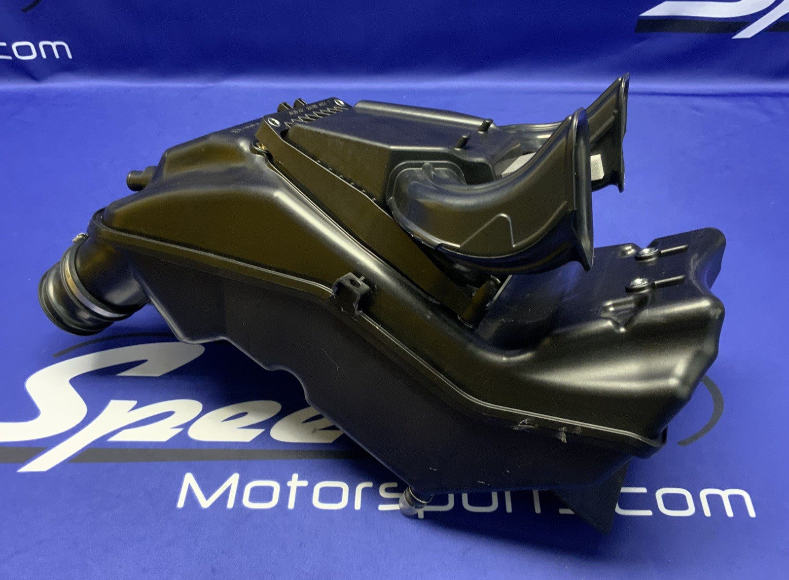 Suzuki Air Box Assembly GSX-8R/S 2023-2026 OEM 13700-25L00-1