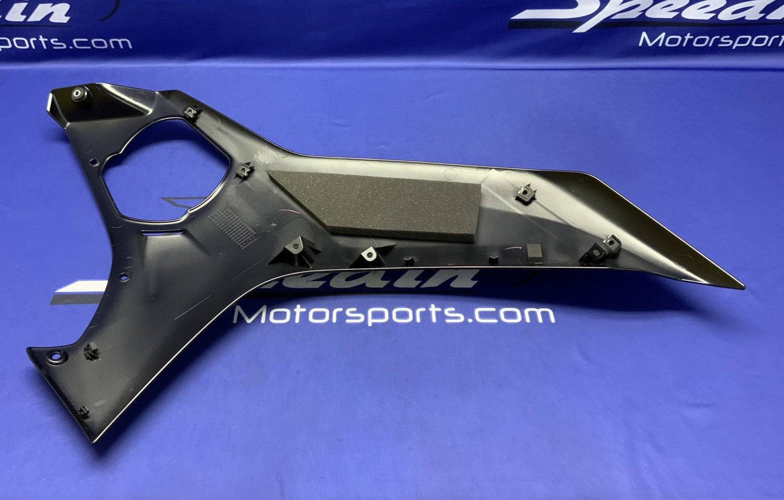 Yamaha Left Fairing (Raven Black) YZF-R6 2017-2026 OEM BN6-2835U-00-P1