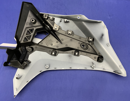Suzuki Left Upper Fairing (Pearl Tech White) GSX-8R 2026 OEM 94480-25L10-QU2-1