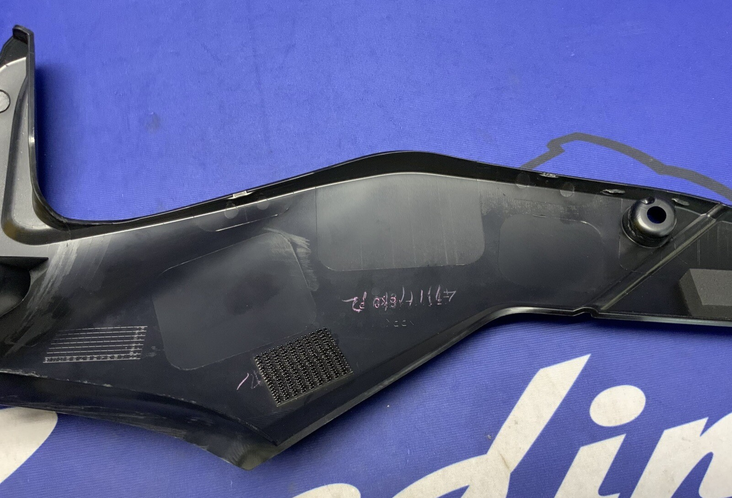 Suzuki Right Front Frame Cover SV650 2017-2019, 2023 OEM 47110-18K00