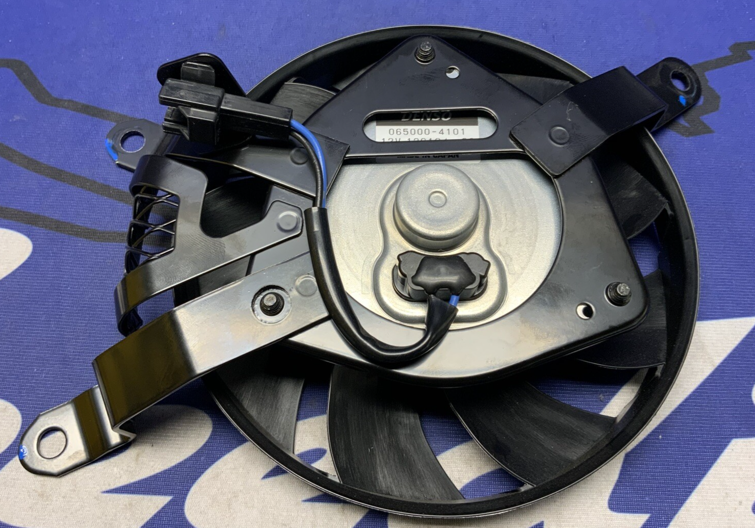 Suzuki Left Radiator Fan Assembly GSXR 1000/R 2017-2025 OEM 17820-17K00