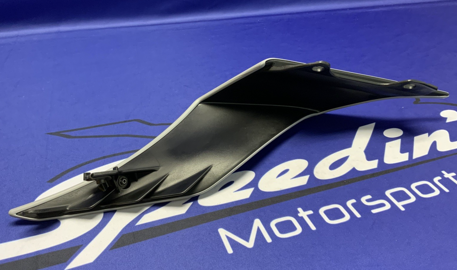 Yamaha Right Tail Fairing (Gray & Blue) YZF-R6 2017-2024 OEM BN6-W2172-50-P5
